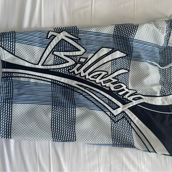 Mens Billabong surf shorts - Picture 2 of 6